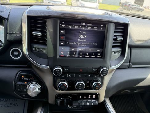 Used 2020 RAM 1500 Laramie AWD/4WD image 26