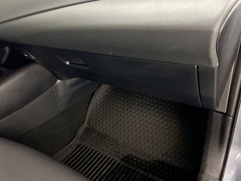 Used 2024 Toyota Corolla LE image 34