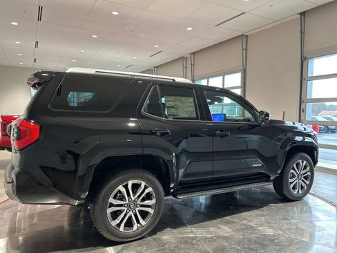 New 2025 Toyota 4Runner Limited image 9