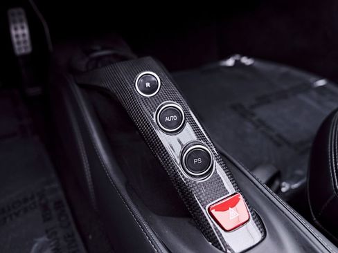 Used 2019 Ferrari 488 Spider RWD image 85