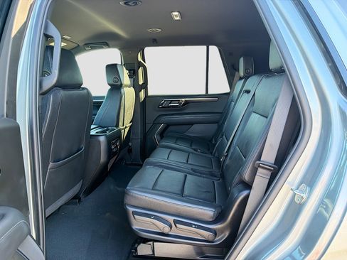 Used 2025 Chevrolet Tahoe LT AWD/4WD image 21