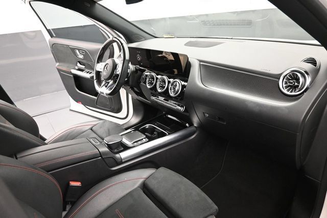 Used 2023 Mercedes-Benz GLA 35 AMG 4MATIC image 27