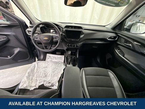 Used 2022 Chevrolet TrailBlazer LT w/ Convenience Package image 27