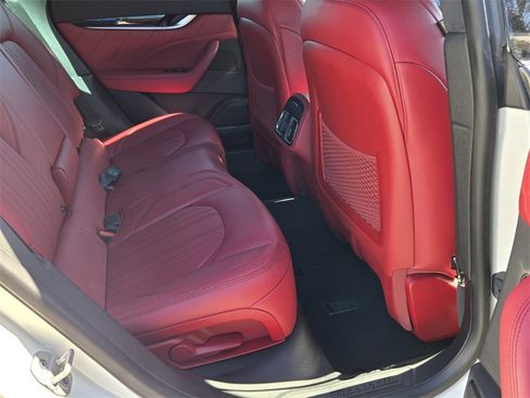 Used 2022 Maserati Levante Modena image 17