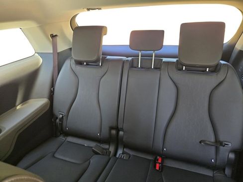 New 2026 Kia Carnival image 20