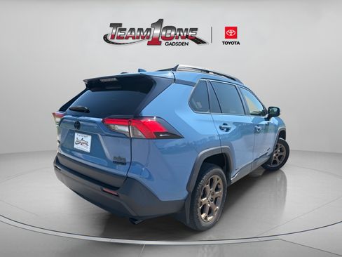 Used 2023 Toyota RAV4 AWD Hybrid image 7