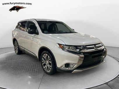 Used 2016 Mitsubishi Outlander ES