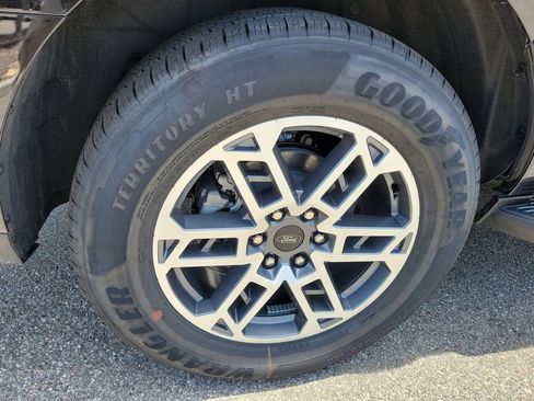 New 2026 Ford Expedition Max Active RWD image 6