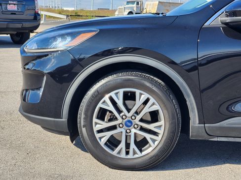 Used 2022 Ford Escape SEL AWD/4WD image 9