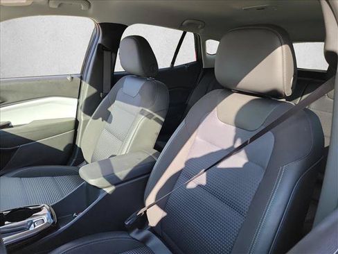 Used 2024 Chevrolet Trax LT w/ Driver Confidence Package FWD image 10