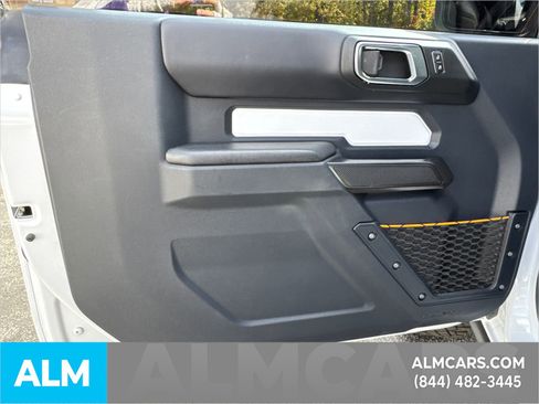 Used 2024 Ford Bronco Badlands w/ Sasquatch Package image 11