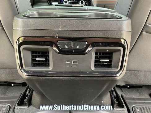 Used 2025 GMC Sierra 2500 AT4 AWD/4WD image 55