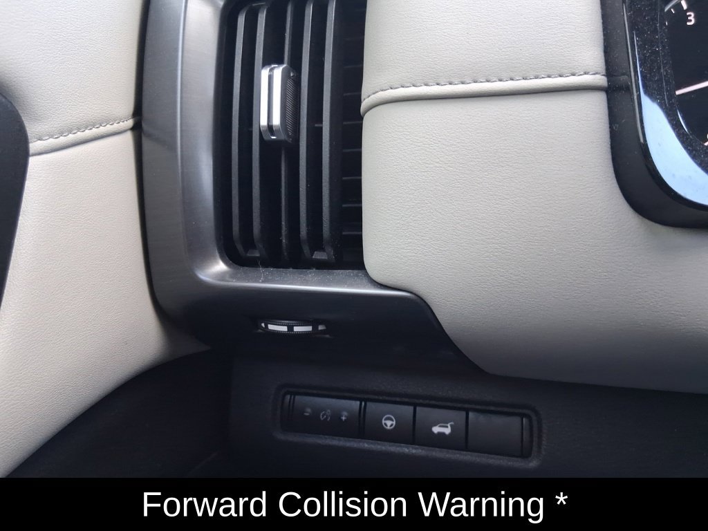 Used 2022 Nissan Pathfinder SL w/ Lighting Package (N92) AWD/4WD image 15