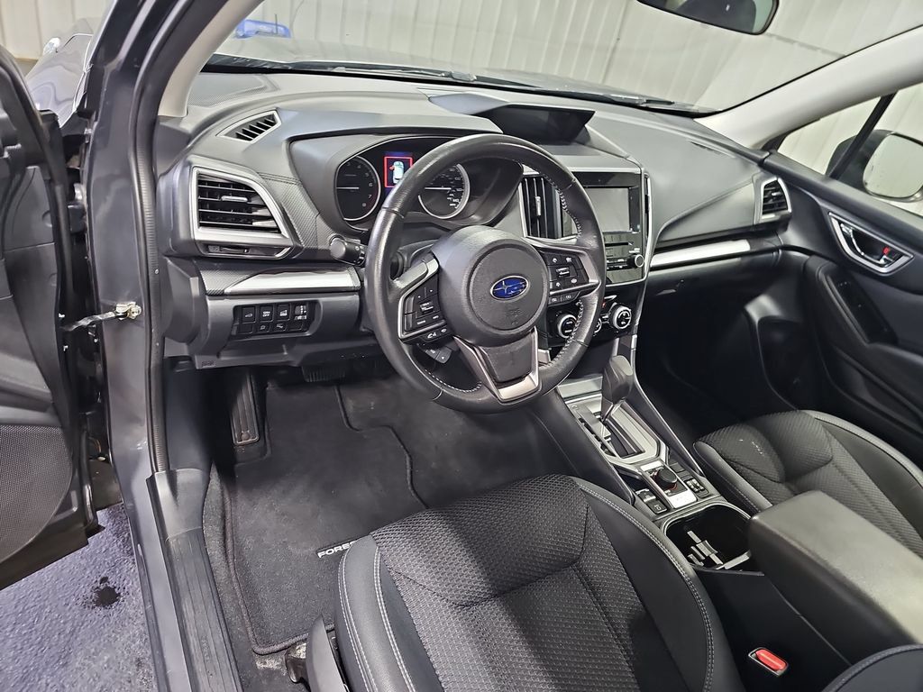 Used 2022 Subaru Forester Premium AWD/4WD image 16