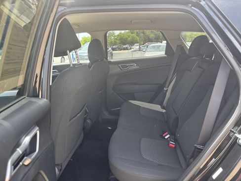Used 2025 Kia Sportage LX FWD image 24