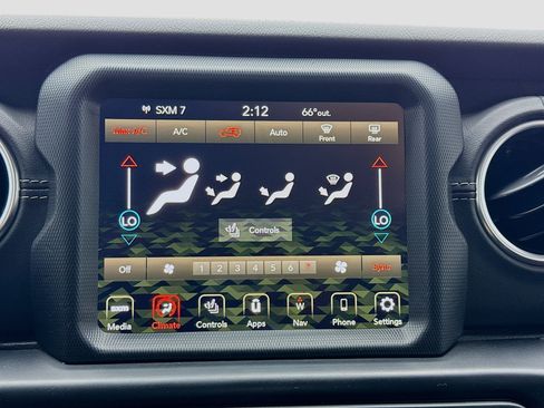 Used 2021 Jeep Wrangler Unlimited Sahara w/ Cold Weather Group AWD/4WD image 12