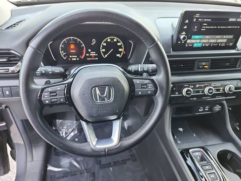 Certified 2024 Honda Pilot EX-L image 34