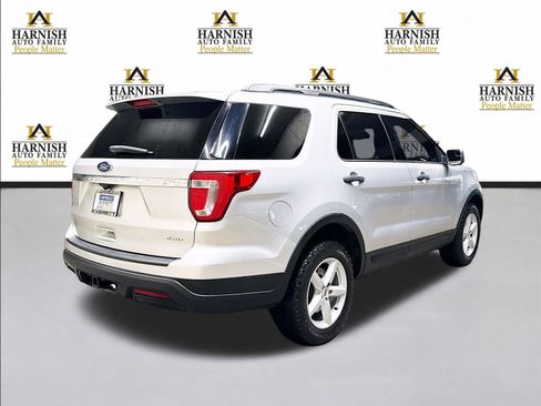Used 2019 Ford Explorer Base w/ Class III Trailer Tow Package image 5