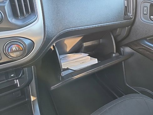 Used 2015 GMC Canyon SLE w/ SLE Convenience Package image 32