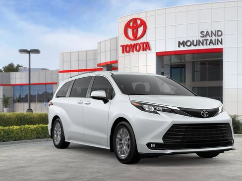 New 2026 Toyota Sienna XLE image 17