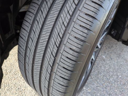 Used 2025 BMW X3 xDrive30i w/ Convenience Package image 12