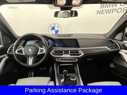 Used 2023 BMW X5 xDrive40i w/ M Sport Package AWD/4WD image 8