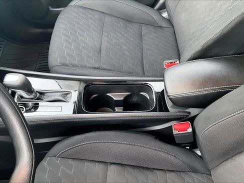 Used 2023 Nissan Kicks SV image 15