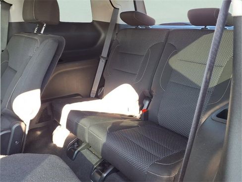 Used 2023 GMC Acadia SLE w/ Driver Convenience Package image 25