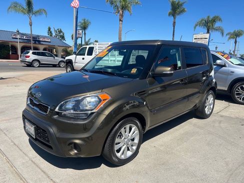 Used 2012 Kia Soul + FWD image 5