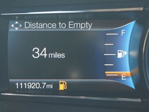 Used 2019 Ford Explorer Limited w/ Limited Luxury Package image 4