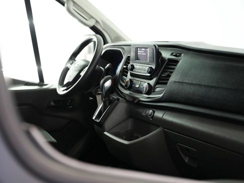 Used 2020 Ford Transit 250 Low Roof AWD image 36