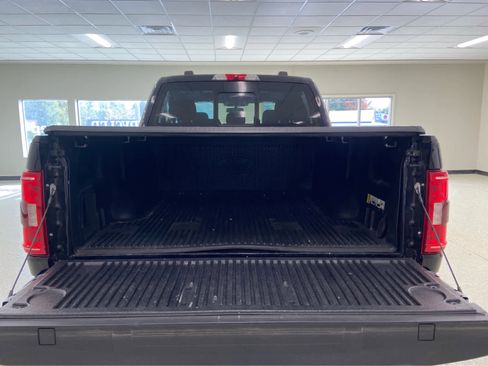 Used 2022 Ford F150 XLT w/ Equipment Group 302A High image 9