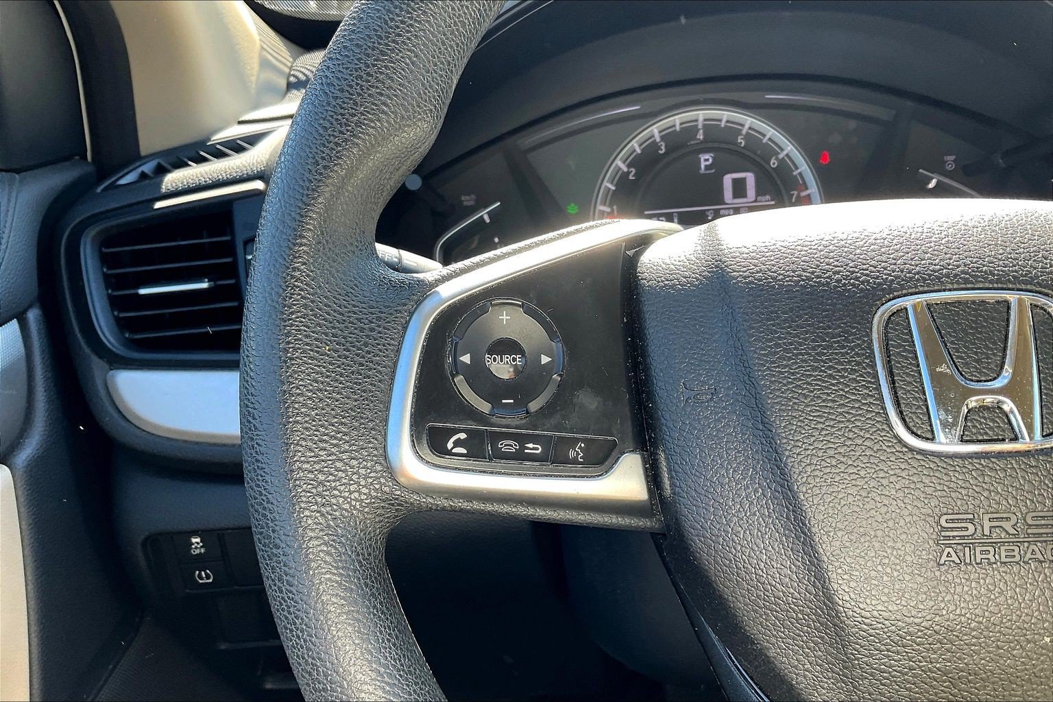 Used 2017 Honda CR-V LX image 11