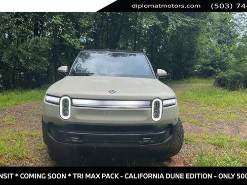 Used 2025 Rivian R1S Adventure AWD/4WD image 3