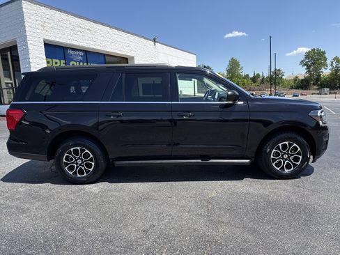 Used 2024 Ford Expedition Max XLT AWD/4WD image 11