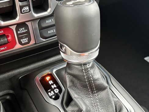 New 2026 Jeep Wrangler Unlimited Rubicon w/ Whitecap Package image 26