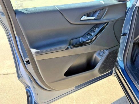 New 2026 Chevrolet Equinox LT w/ Convenience Package II image 12