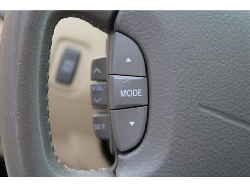 Used 2006 Lexus LS 430 image 19