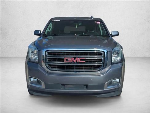 Used 2019 GMC Yukon SLE w/ SLE Value Package image 2