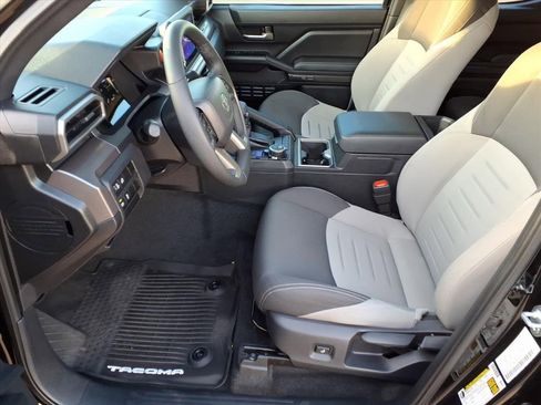 Certified 2025 Toyota Tacoma TRD Sport image 13