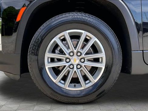Used 2023 Chevrolet Traverse LT FWD image 22