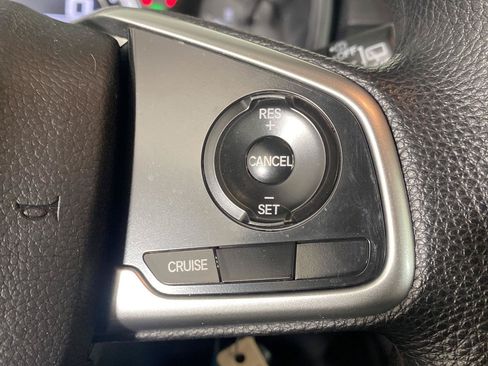 Used 2019 Honda CR-V LX image 8