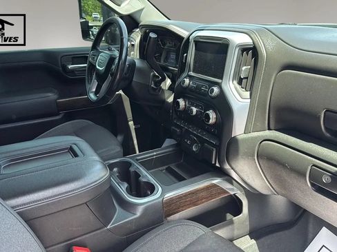 Used 2020 GMC Sierra 1500 Elevation w/ Elevation Value Package AWD/4WD image 11