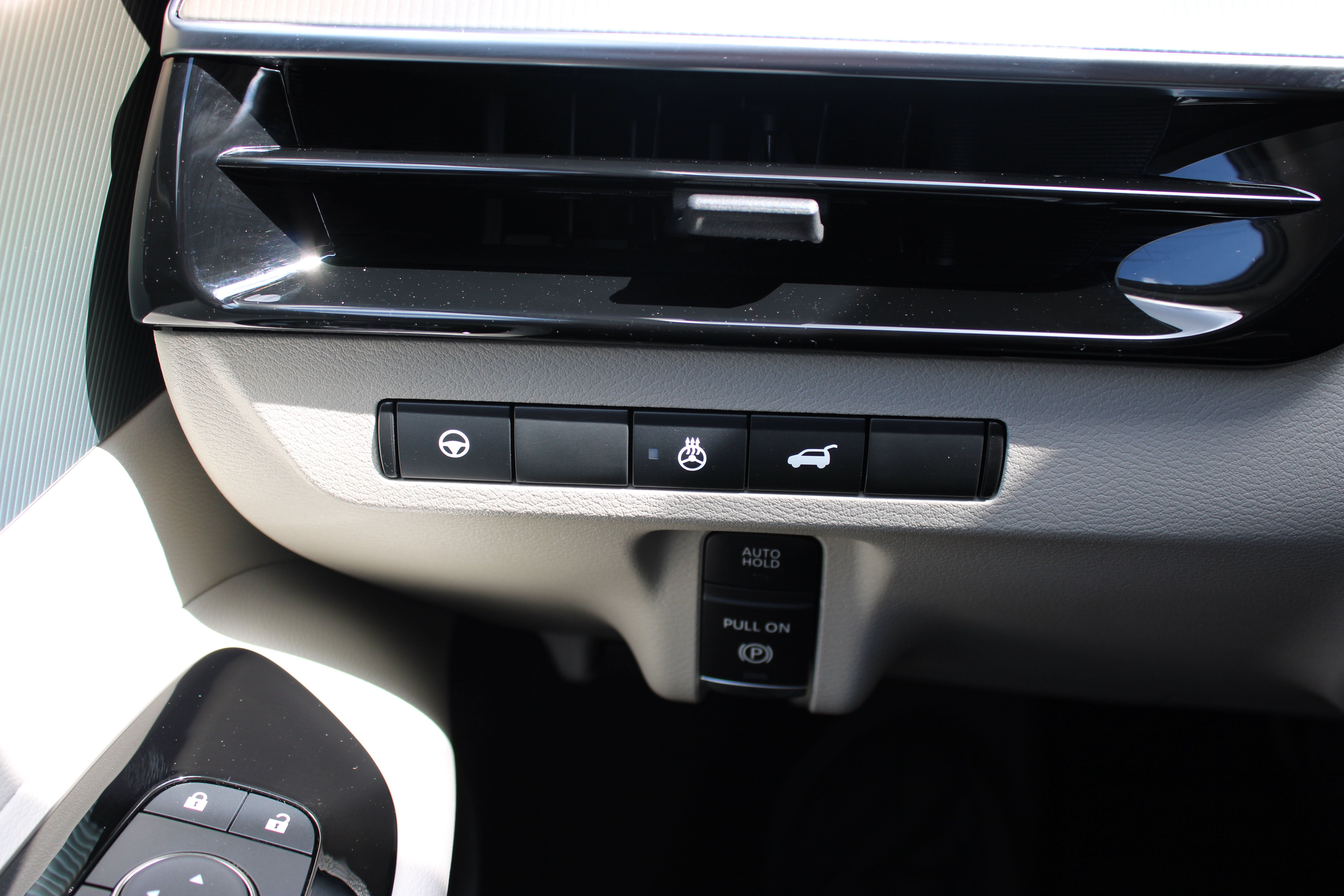 Certified 2025 Nissan Murano SL AWD/4WD image 26