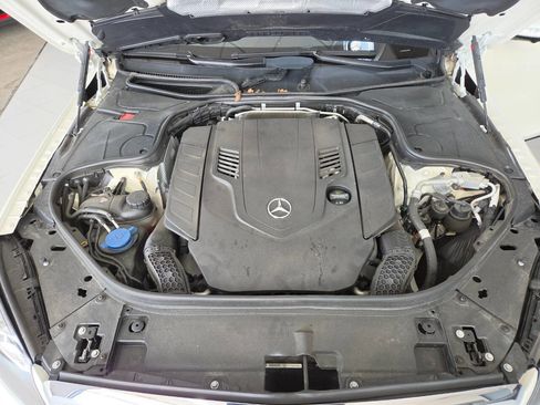 Used 2019 Mercedes-Benz S 560 Sedan image 37