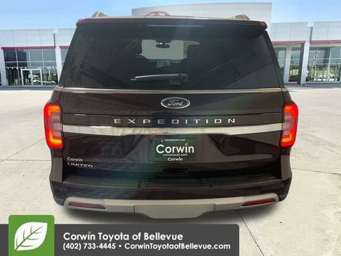Used 2024 Ford Expedition Limited image 7