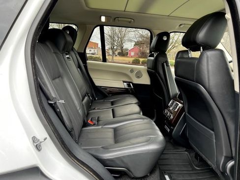 Used 2016 Land Rover Range Rover HSE image 21