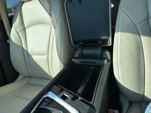 Used 2021 Buick Enclave Premium w/ Sun and Sites Package image 22