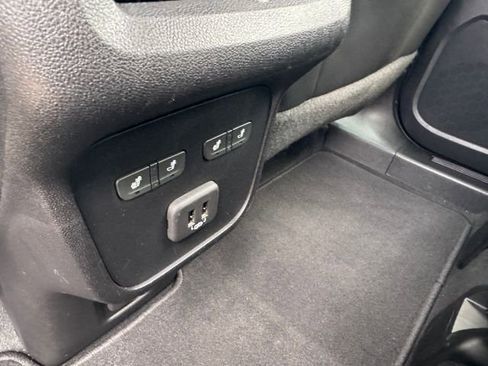 Used 2019 Chevrolet Equinox Premier image 14