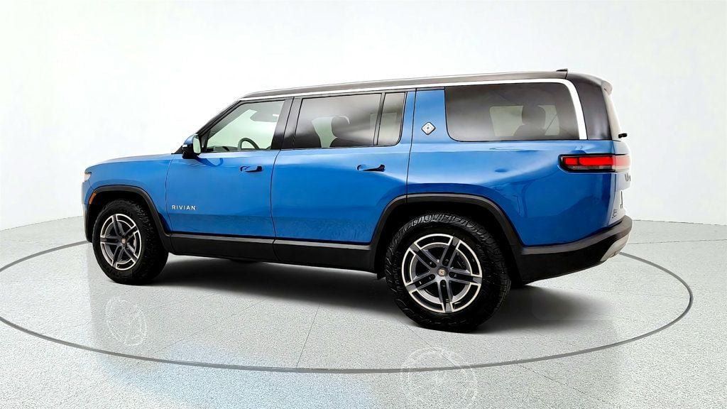 Used 2025 Rivian R1S Adventure Dual AWD/4WD image 7